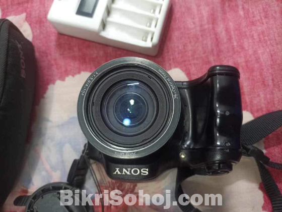 Sony slr camera,model:sony h200